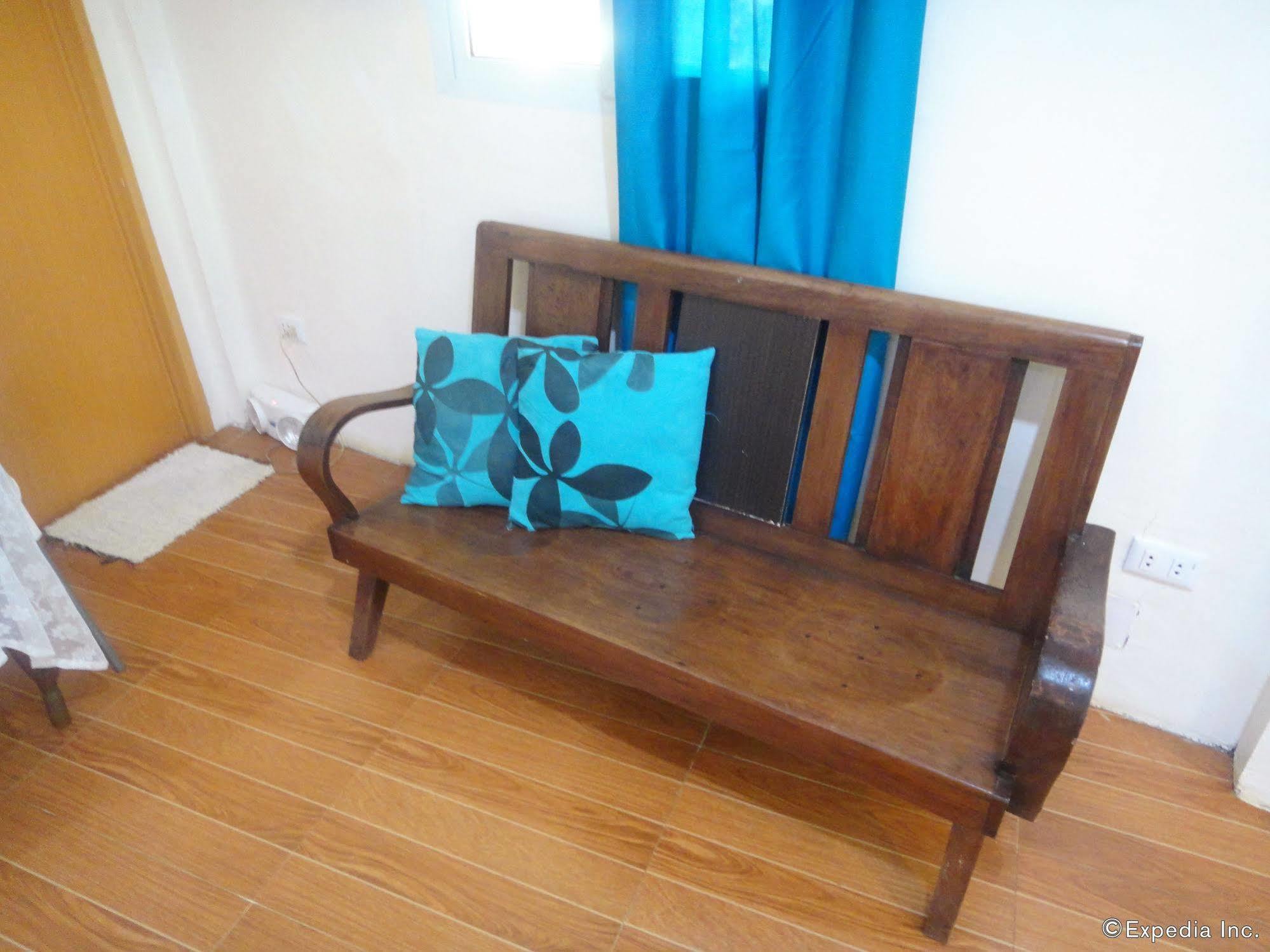 By The Bay, Jacana Bed & Breakfast Puerto Princesa Luaran gambar